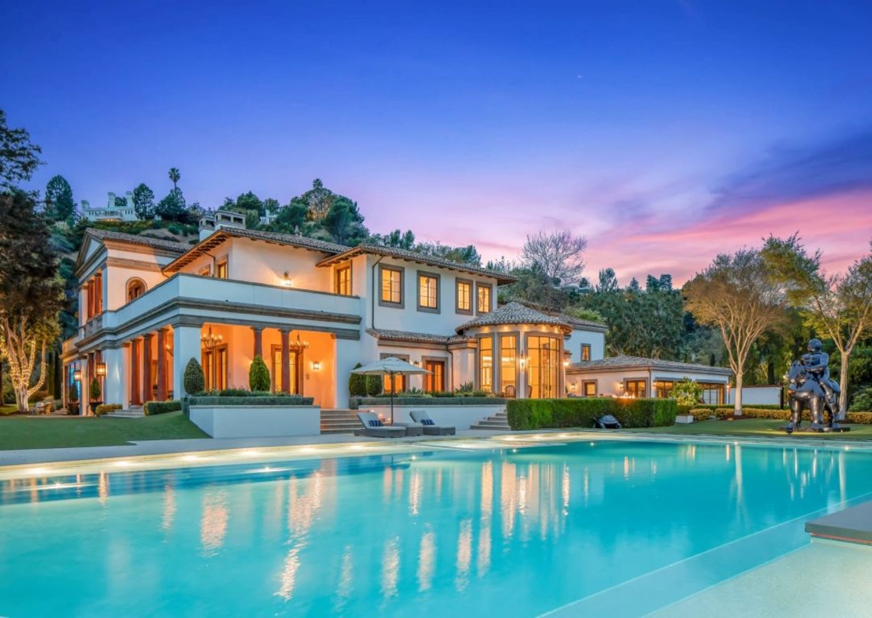 Oakville Real Estate - Abbas Ahmed, Sales Representative