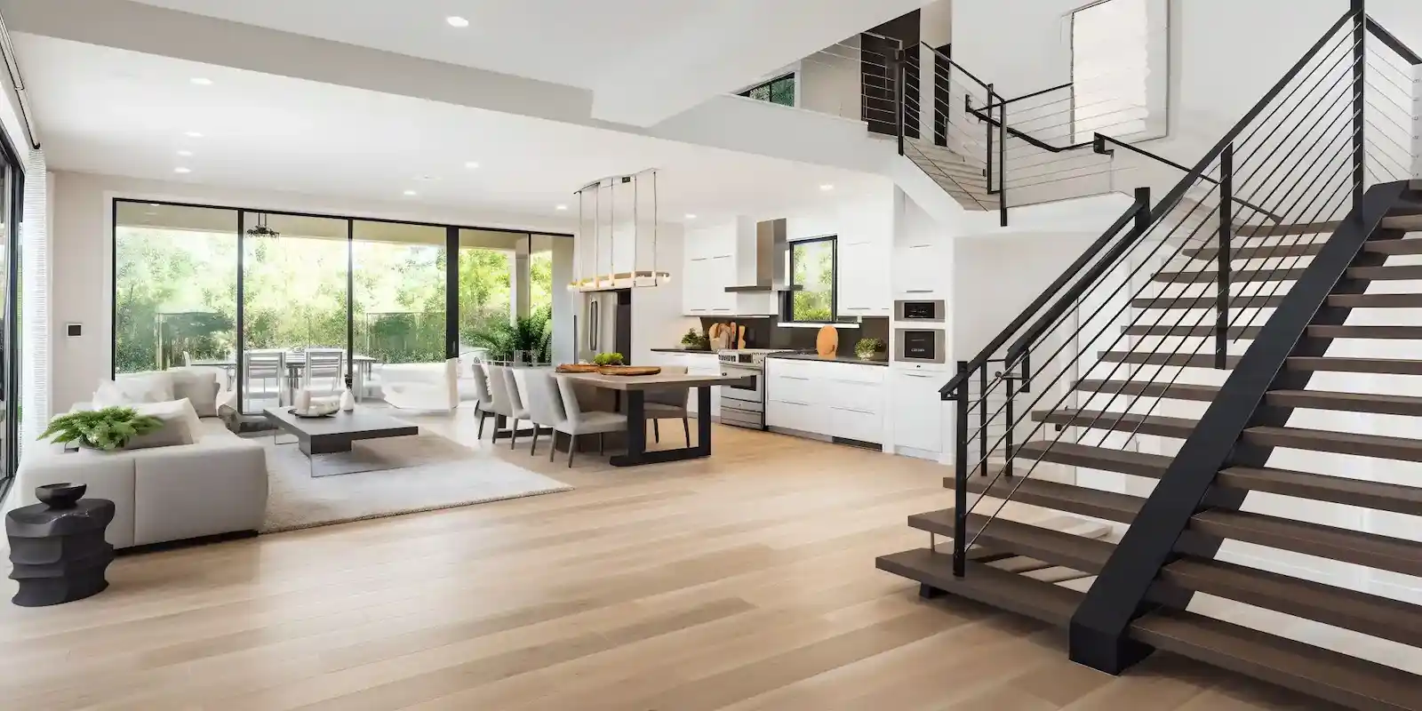 Sell home on your own or use a realtor in Canada